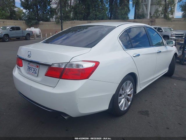 Honda k24w1 2015 1HGCR2F71FA210453 Image 4