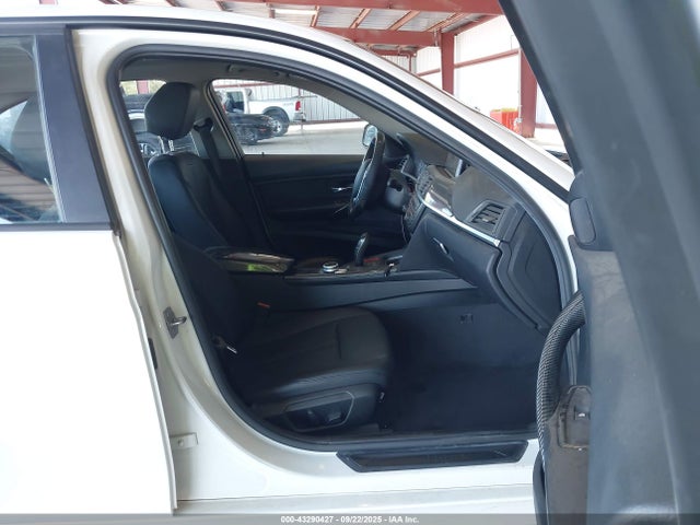 WBA3C1C53EK117470 BMW 328I