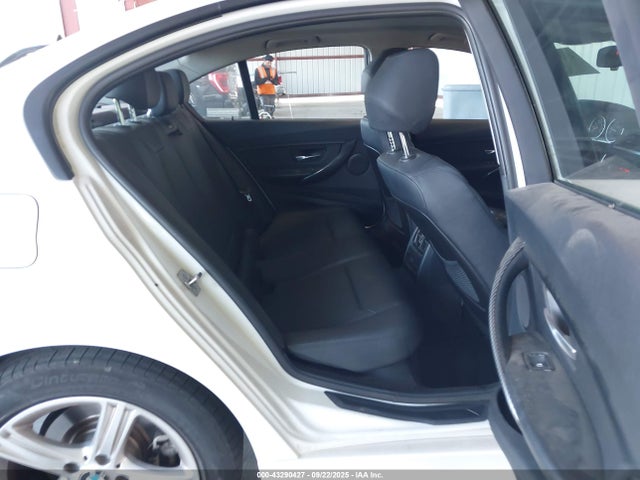 WBA3C1C53EK117470 BMW 328I