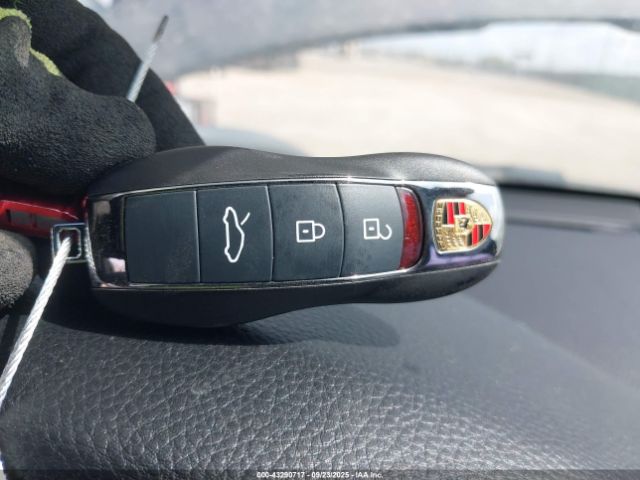 2017 PORSCHE 911 WP0AA2A9XHS108085 Photo 10