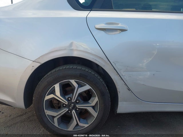 3KPF24AD9KE015961 KIA mpi nu