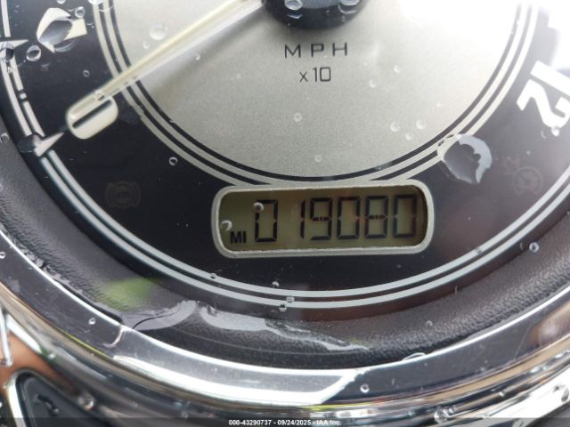 2011 HARLEY-DAVIDSON FLSTC 1HD1BW514BB023547 Photo 6