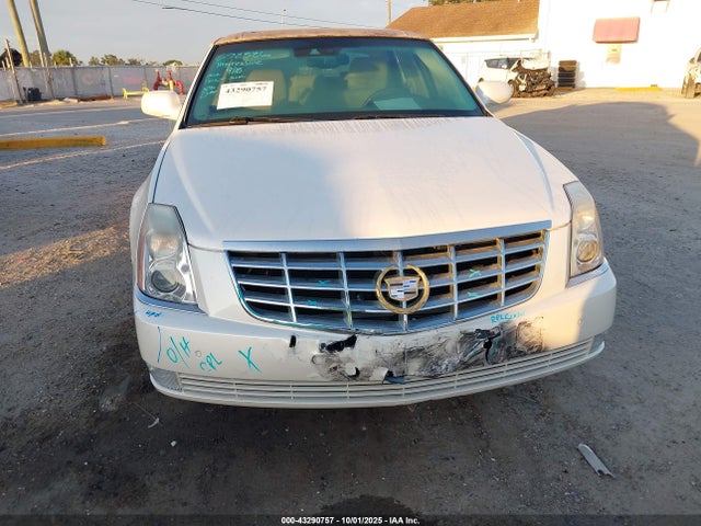 2011 CADILLAC DTS 1G6KP5ES5BU146808 Photo 5