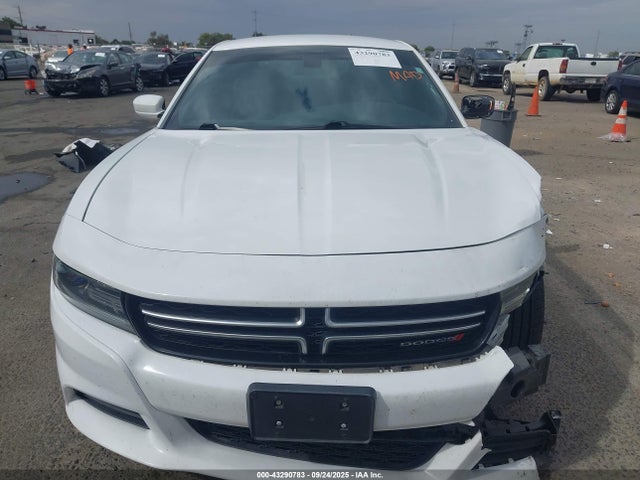 Продаж на аукціоні авто 2015 Dodge Charger Se, vin: 2C3CDXBG8FH731420, номер лоту: 43290783