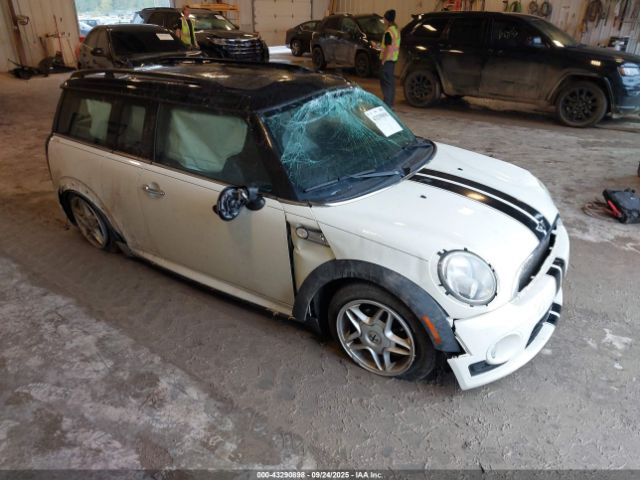 2010 MINI COOPER CLUBMAN WMWML3C52ATX52099