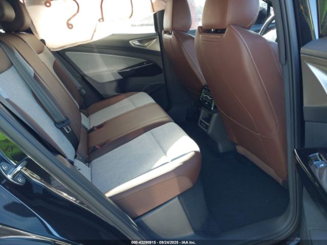 2023 VOLKSWAGEN ID.4 1V2BMPE85PC054227 Photo 7