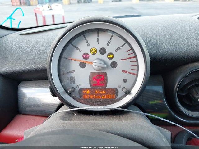 2009 MINI JOHN COOPER WORKS CLUBMAN WMWMM93579TF99346 Photo 6