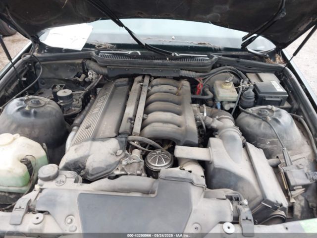 1994 BMW 325 WBACB4320RFL17926 Photo 10