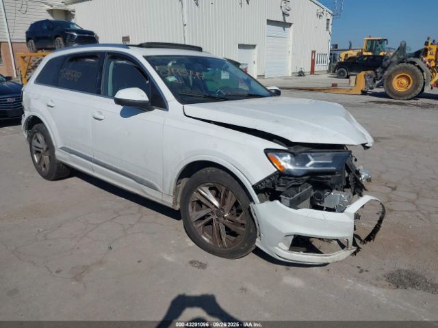 2020 AUDI Q7 WA1LXAF77LD002743