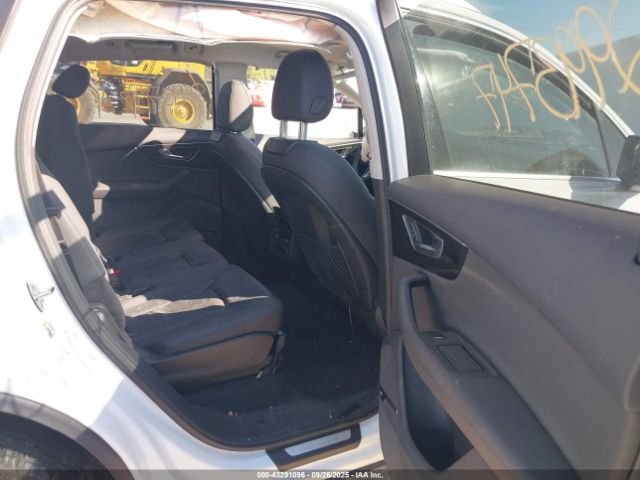 2020 AUDI Q7 WA1LXAF77LD002743 Photo 7