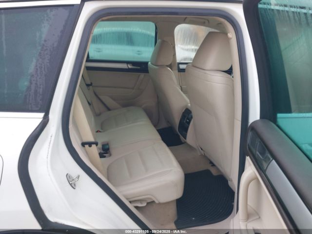 2011 VOLKSWAGEN TOUAREG WVGFF9BPXBD005639 Photo 7