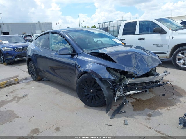 2023 TESLA MODEL Y 7SAYGDEE3PA127914 Photo 0