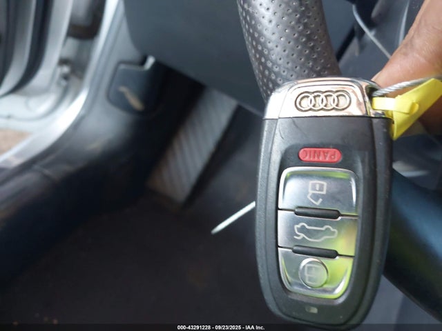 2011 AUDI A5 WAUJFAFH7BN019783 Photo 10