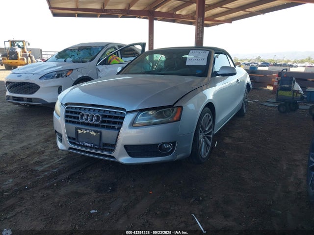 2011 AUDI A5 WAUJFAFH7BN019783 Photo 1