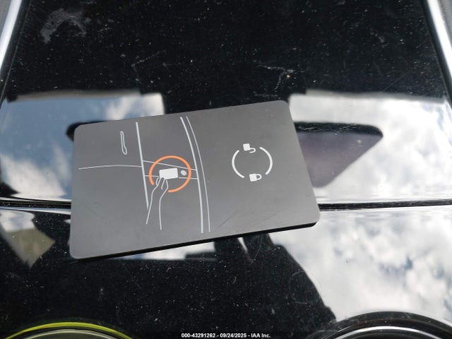 5YJ3E1EB4JF114097 Tesla MODEL 3