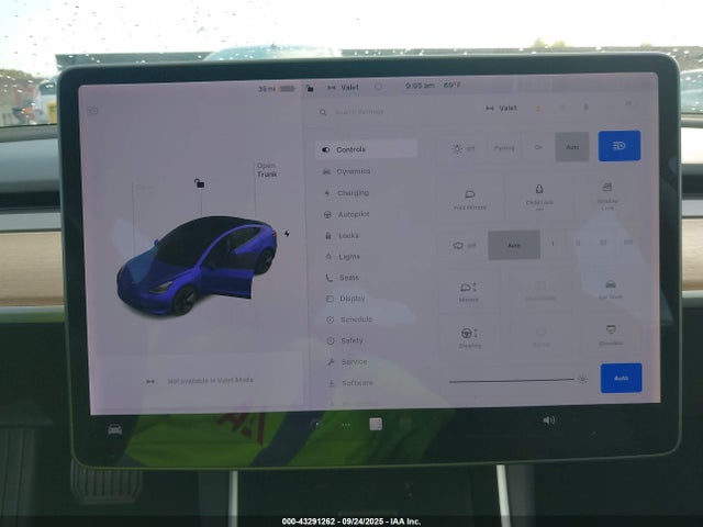 5YJ3E1EB4JF114097 Tesla MODEL 3