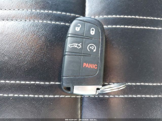 2022 CHRYSLER 300 2C3CCABG9NH214349 Photo 10