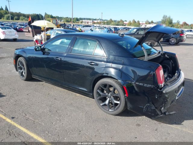 2022 CHRYSLER 300 2C3CCABG9NH214349 Photo 2