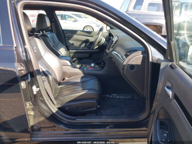 2022 CHRYSLER 300 2C3CCABG9NH214349 Photo 4