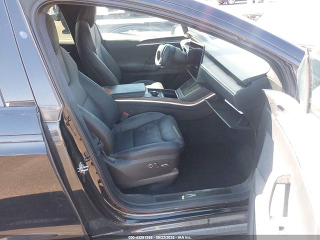 2023 TESLA MODEL X 7SAXCAE54PF365831 Photo 4