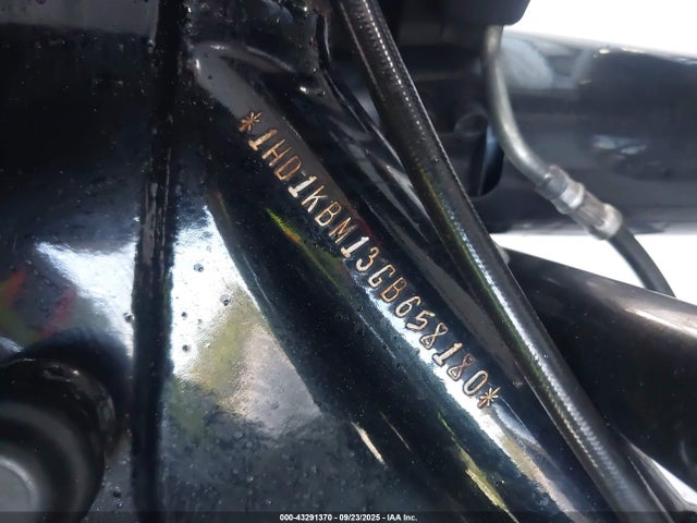 1HD1KBM13GB658180 Harley-Davidson 2016