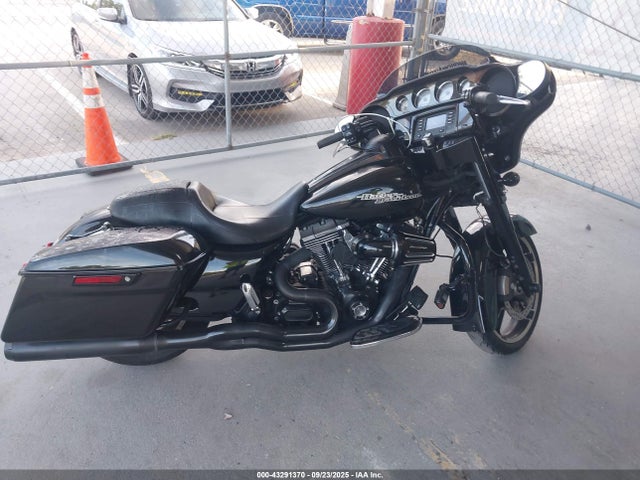 1HD1KBM13GB658180 Harley-Davidson 2016