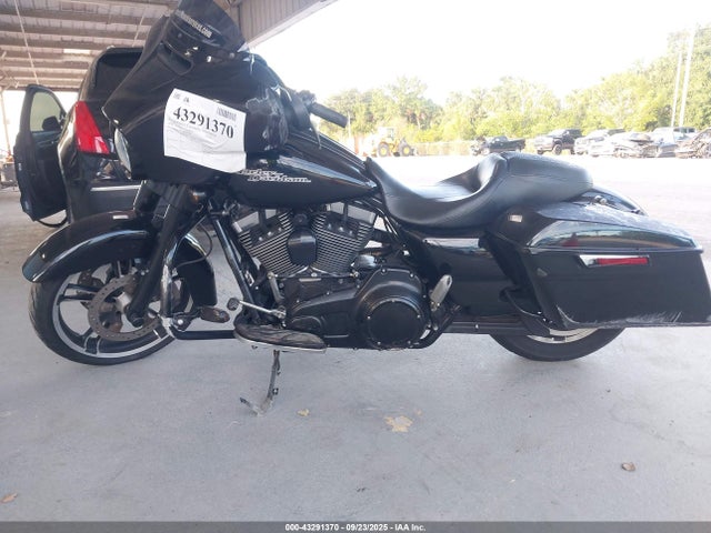 1HD1KBM13GB658180 Harley-Davidson 2016
