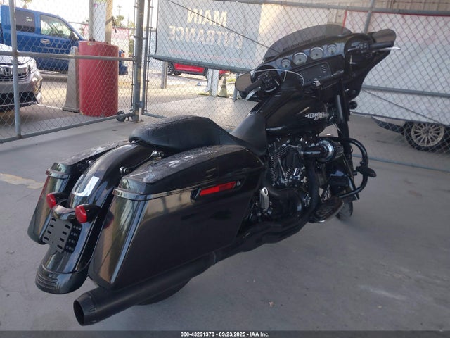 1HD1KBM13GB658180 Harley-Davidson 2016