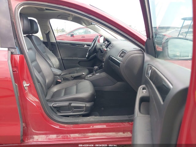 3VWL17AJ2GM206290 Volkswagen 2016