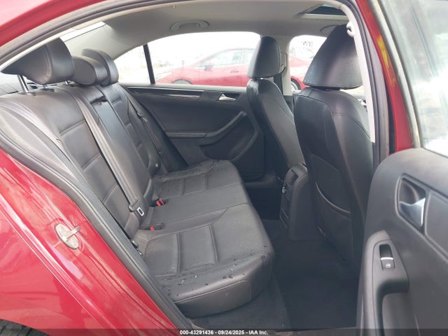 3VWL17AJ2GM206290 Volkswagen 2016
