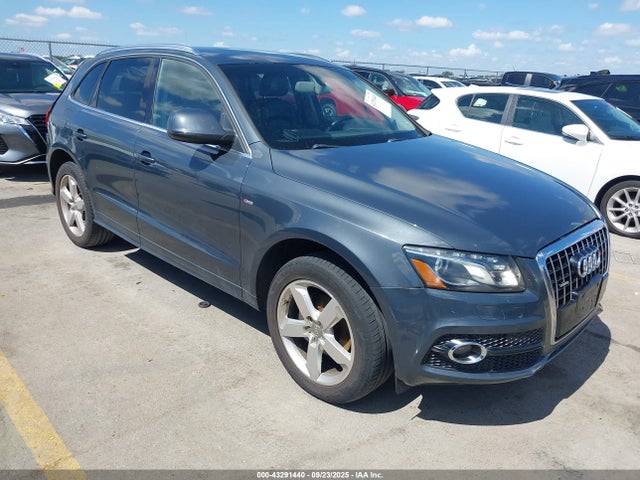 2011 AUDI Q5 WA1DKAFP0BA073317 Photo 0