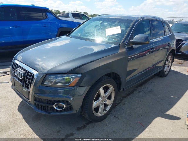 2011 AUDI Q5 WA1DKAFP0BA073317 Photo 1