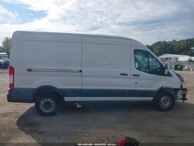 Ford 2015 2015 1FTNR2CM8FKA04185 Image 13