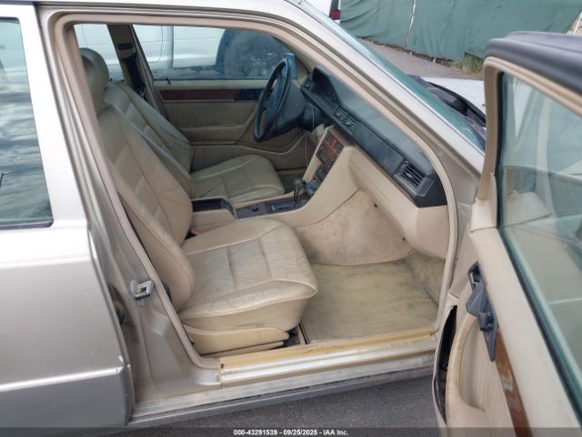 1994 MERCEDES-BENZ E WDBEA32E1RC086524 Photo 4