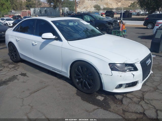 2011 AUDI A4 WAUEFAFLXBN038401 Photo 0