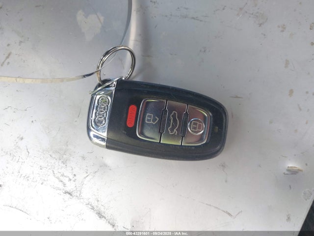 2011 AUDI A4 WAUEFAFLXBN038401 Photo 10