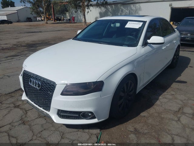 2011 AUDI A4 WAUEFAFLXBN038401 Photo 1