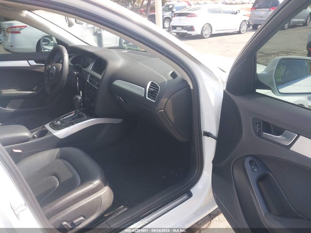 2011 AUDI A4 WAUEFAFLXBN038401 Photo 4