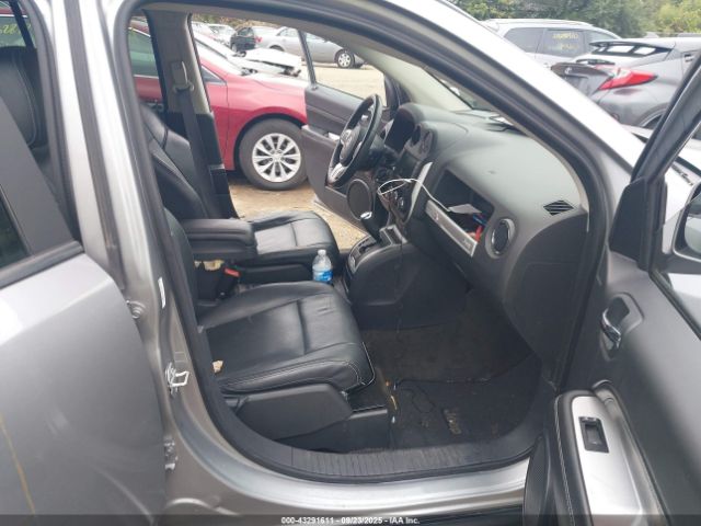 2015 JEEP COMPASS 1C4NJDEB3FD208296 Photo 4