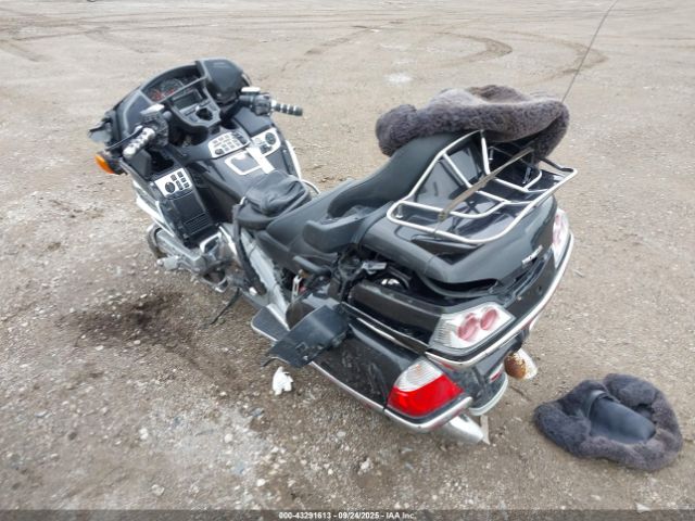 2010 HONDA GL1800 1HFSC47H2AA901987 Photo 2