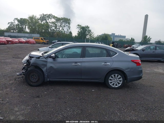 Nissan Sentra 2017 3N1AB7AP9HY323065 Image 15