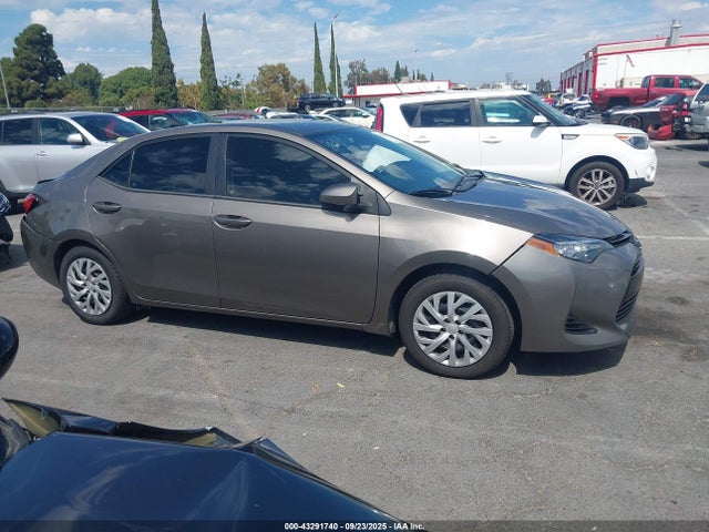 Toyota 2zr-fe 2017 2T1BURHE6HC771839 Image 13
