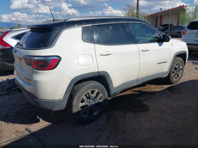 3C4NJDDB8JT307538 Jeep Compass Trailhawk 4x4
