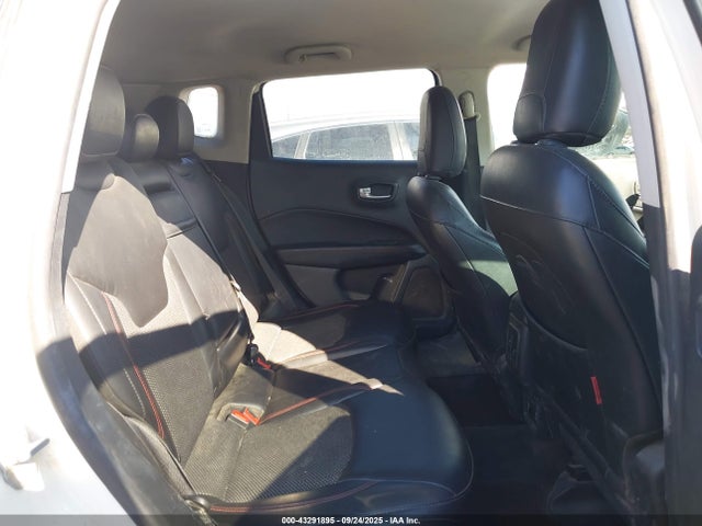 3C4NJDDB8JT307538 Jeep Compass Trailhawk 4x4