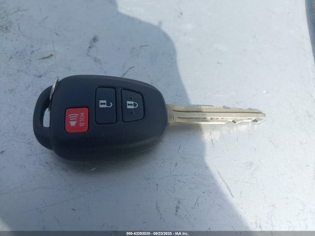 2T3ZFREV7GW302261 Toyota 2ar-fe