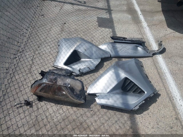2T3ZFREV7GW302261 Toyota 2ar-fe