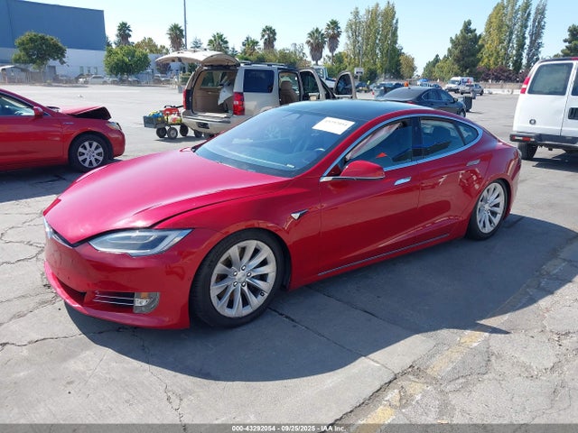 2018 TESLA MODEL S 5YJSA1E21JF257709 Photo 1