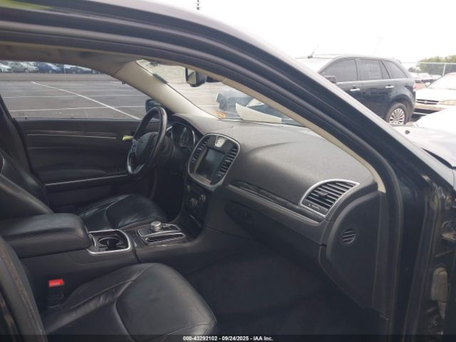 2016 CHRYSLER 300 2C3CCAAG7GH141793 Photo 4