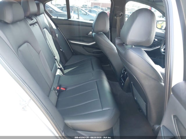 WBA5R1C55KAK10208 BMW 330I