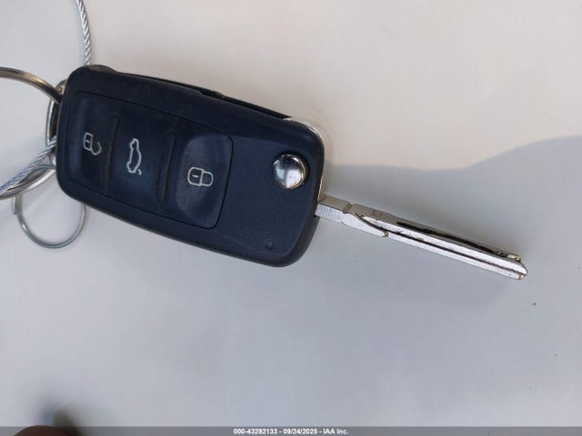 2018 VOLKSWAGEN JETTA 3VW2B7AJ3JM252047 Photo 10